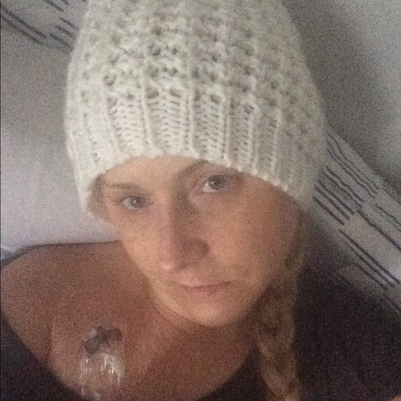 Meet your Posher, Amy. - Picture 8 of 9